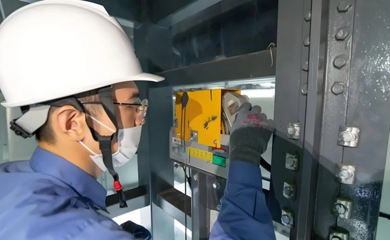 Compensation Chain Installation Compensation Chain Installation